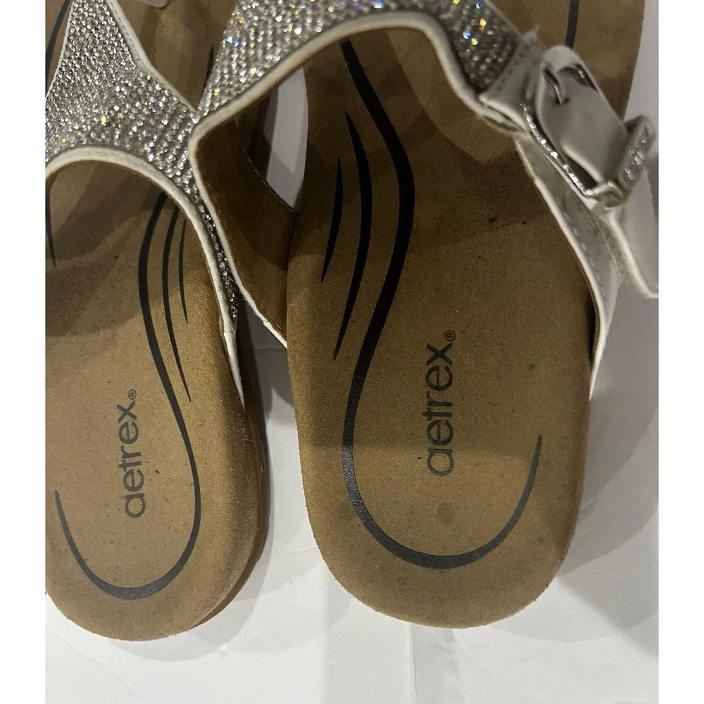 Aetrex Sandals Shoes Women Size 7 Silver Thong Wedge Rhinestone Comfort Orthotic